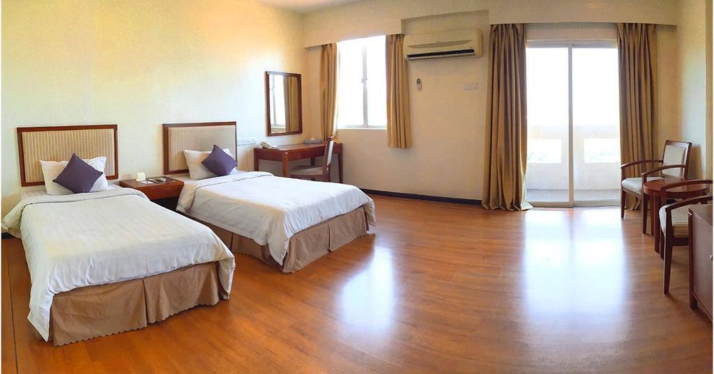 Alora Hotel Penang 페낭 외부 사진